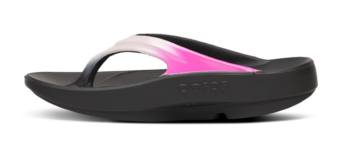 Women's OOlala Luxe Sandal - Frosted Fuchsia - Image 4