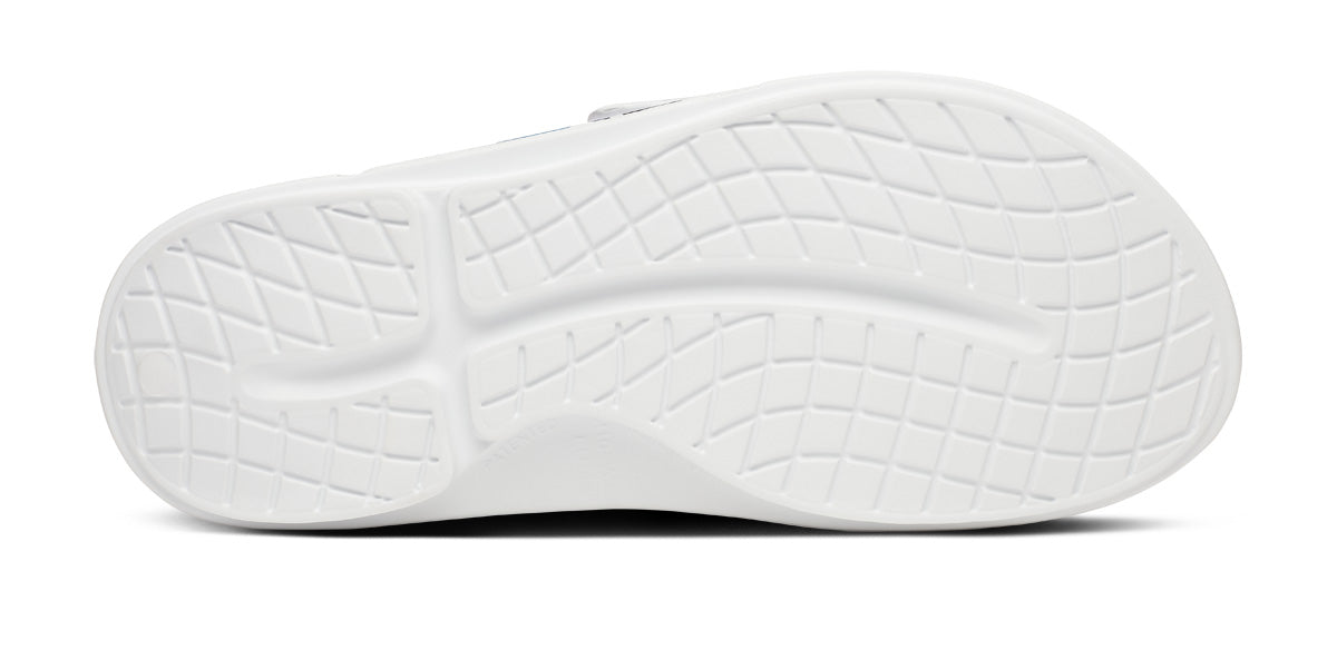 BAUER/OOFOS Women's OOahh Sport Flex Sandal – White - Image 7