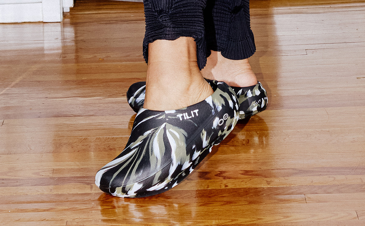 TILIT x OOFOS Women's Cloog PLUS Clog - Off Hours Clog - Image 8